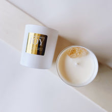 Load image into Gallery viewer, The Citrine Crystal Candle -Pear & Freesia