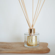 Load image into Gallery viewer, Dark Honey & Tobacco Diffuser