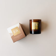 Load image into Gallery viewer, Velvet Peony &amp; Oud Soy Candle
